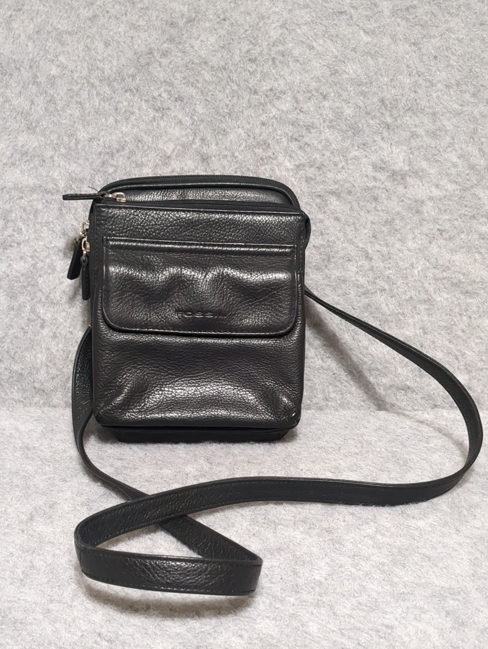 Vintage FOSSIL Black Leather Crossbody Purse Adjustable Strap